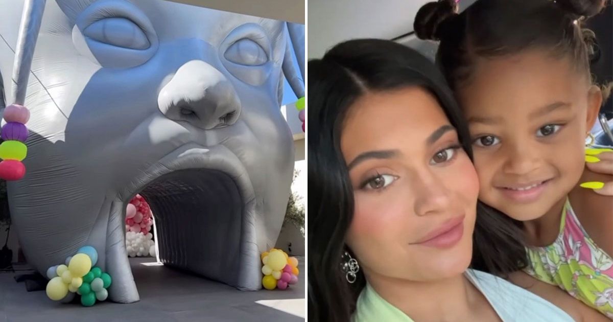 Kylie Jenner a fost criticată de fani pentru că a folosit tema Astroworld pentru petrecerea copiilor ei, în urma tragediei mortale de la festival