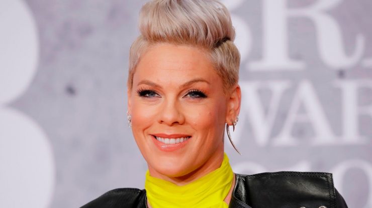 Pink i-a interzis fiicei sale de 11 ani să aibă telefon mobil. Care sunt explica<strong>ț</strong>iile artistei