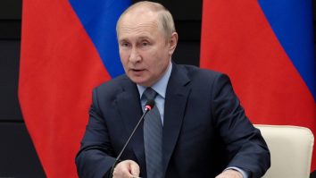 Investigaţie în Rusia. Vodca ce poartă numele lui Putin i-ar fi adus preşedintelui rus 500 de milioane de dolari