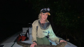 Un om de știință celebru a fost catalogat drept „nebun”, după ce și-a luat un animal de companie de 15 ori mai mortal decât șarpele cu clopoței