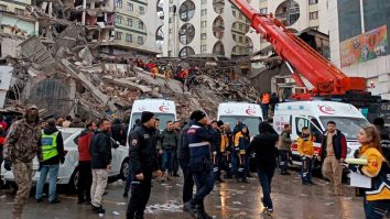 Urmările cutremurului din Turcia: tsunami în Cipru, zboruri oprite pe mai multe aeroporturi