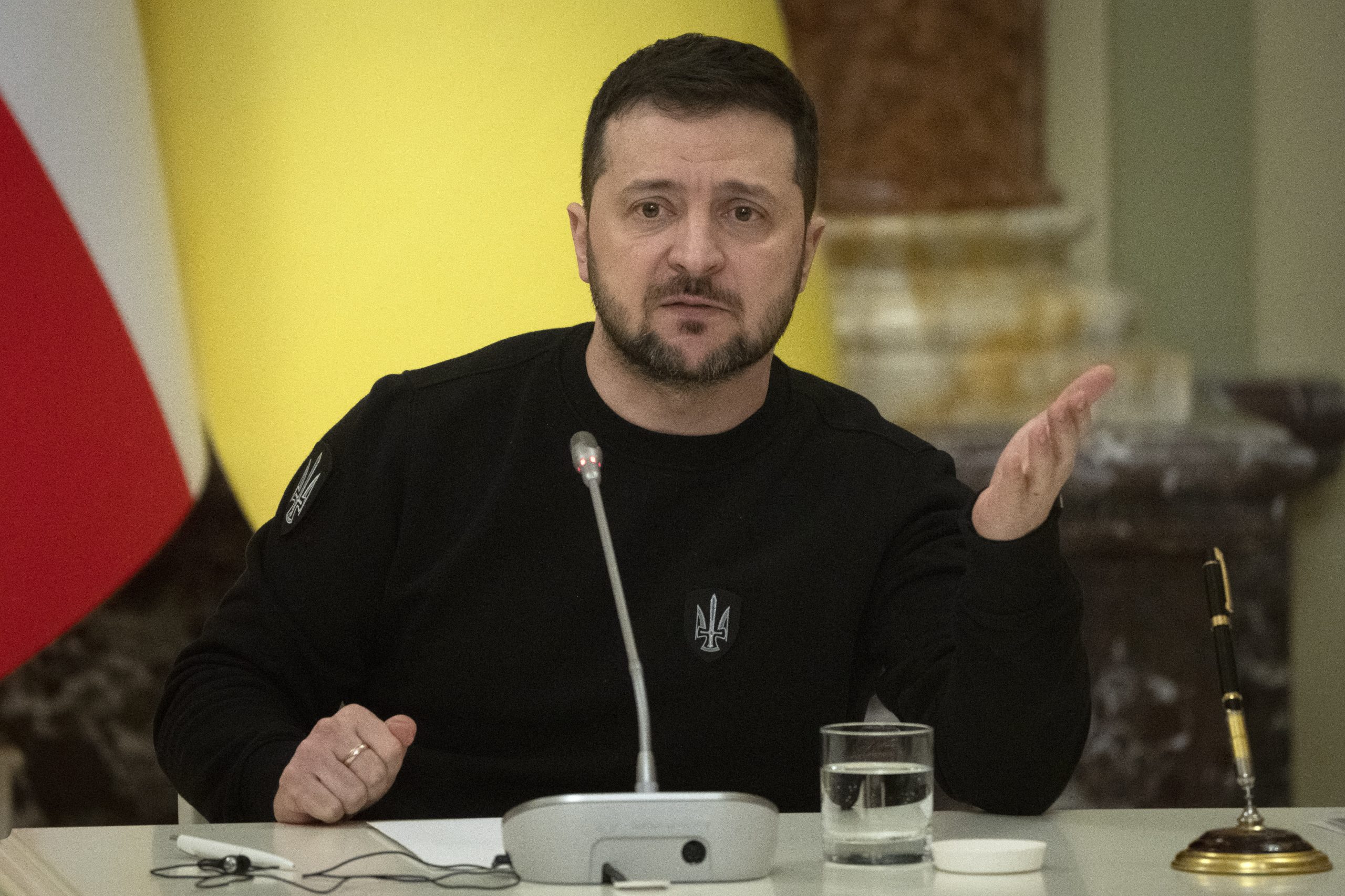 Zelenski promite că Ucraina va continua să apere Bahmut: „Este o chestiune tactică pentru noi”