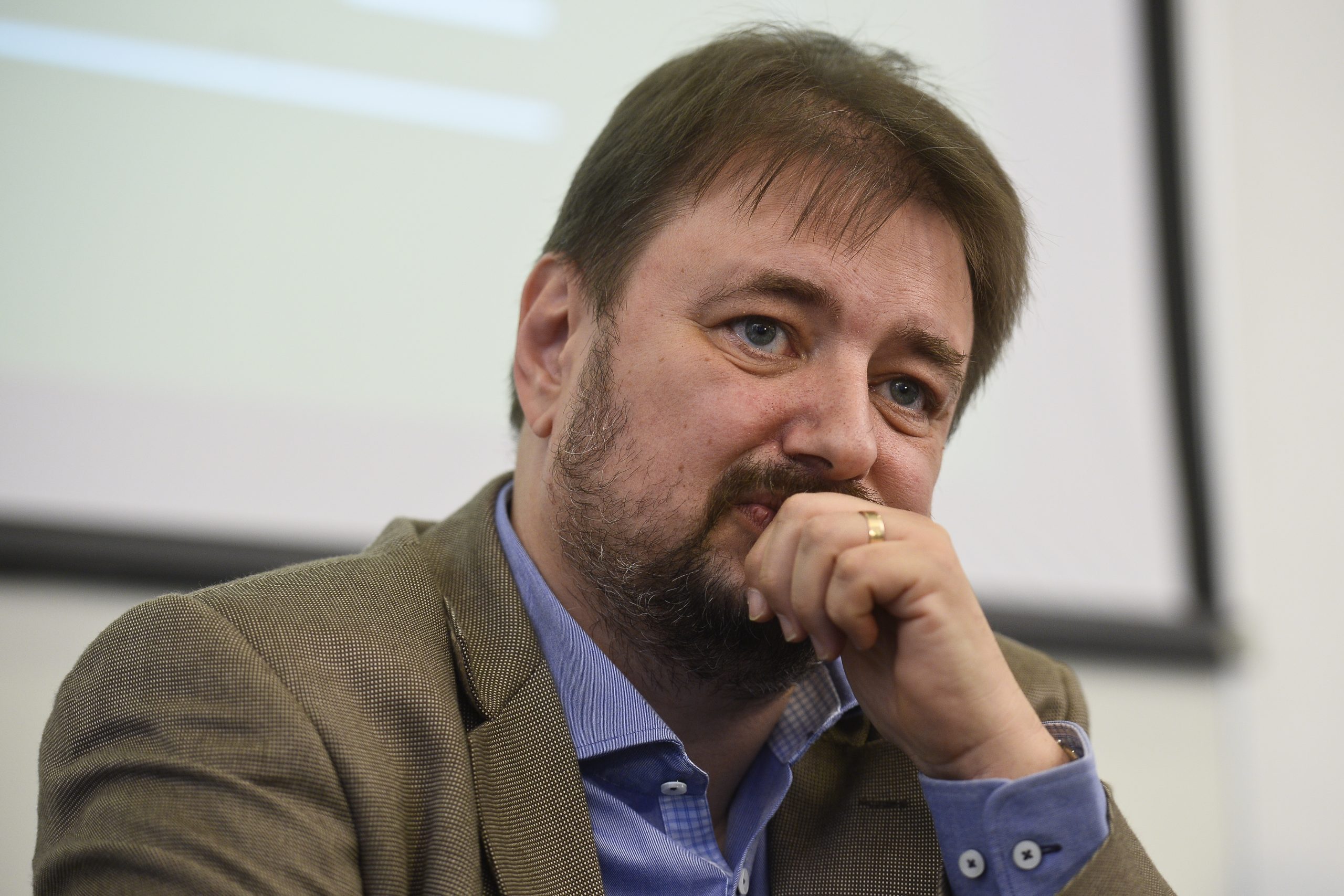 Politologul Cristian Pîrvulescu: Marcel Ciolacu și PSD fac „niște pași discreți înapoi” în scandalul Bâstroe