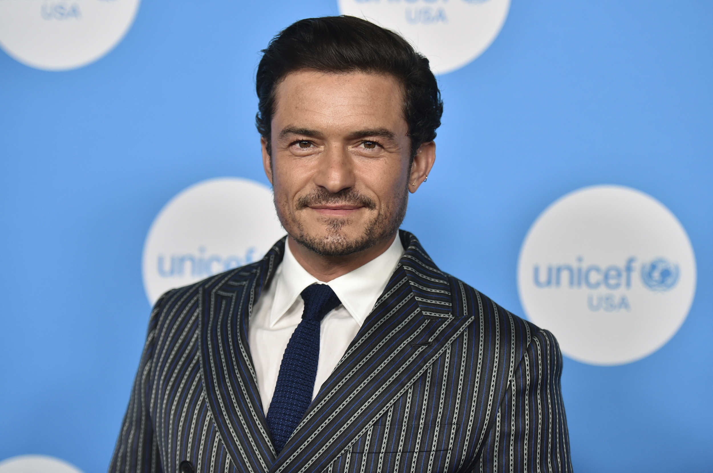 FOTO. Orlando Bloom a vizitat copiii din Ucraina.  „Nu m-am așteptat ca războiul să se extindă în toată țara”
