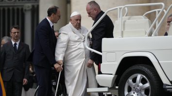 Când va fi externat Papa Francisc. Vaticanul a anunțat că Suveranul Pontif a mâncat pizza cu medicii