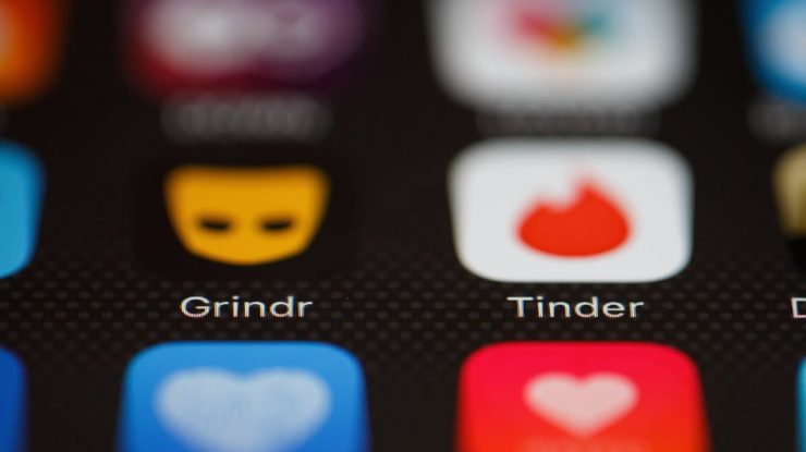 STUDIU. Doar 30% dintre bărbați spun adevărul depre ei pe aplicațiile de dating. Cele mai frecvente minciuni