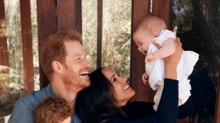 Copiii Prințului Harry și ai lui Meghan Markle au acum titluri regale