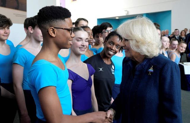 Camilla s-a întâlnit cu un dansator de balet despre care Disney va face un documentar