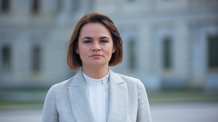 Un tribunal din Belarus a condamnat-o luni pe lidera opoziției în exil, Sviatlana Tsikhanouskaya, la 15 ani de închisoare