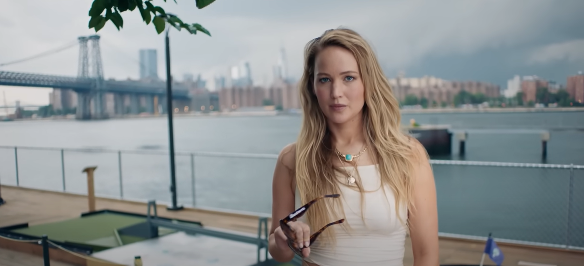 Jennifer Lawrence dezvăluie semnificația secretă din spatele unui tatuaj de mână nereușit care seamănă cu o cicatrice