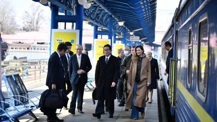 Premierul Japoniei, Kishida, face o vizită surpriză în Ucraina pentru a-l întâlni pe Zelenski