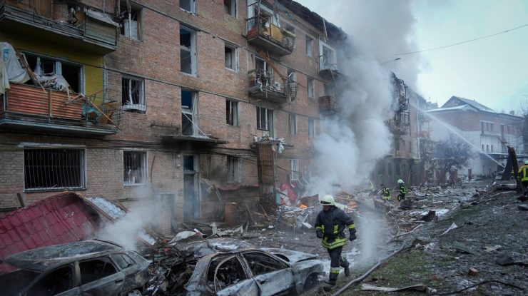 LIVE UPDATE. 390 zile de invazie rusă. Zelenski: ,,Avem mai multe decizii importante astăzi, în primul rând decizii de apărare”