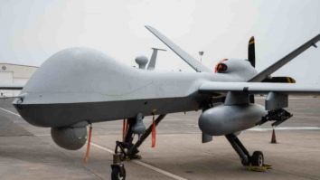 Un avion de luptă rusesc s-a ciocnit cu o dronă americană deasupra Mării Negre