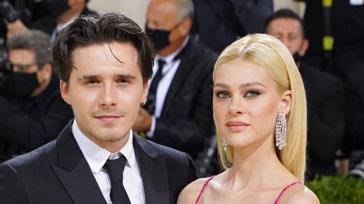 Socrii lui Brooklyn Beckham îl angajează pe avocatul prințului Andrew, cu 900 de dolari pe oră, în procesul intentat de el și soția sa organizatorului de nunți