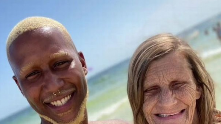 O bunică de 62 de ani își dorește al optulea copil cu soțul ei de 26 de ani: „Suntem noi împotriva lumii”