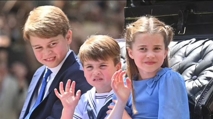 Prințul Louis, George și Charlotte vor fi prezenți la încoronarea Regelui Charles al III-lea. De ce copiii ducilor de Sussex nu sunt invitați?