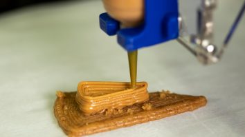 Cum te ajută tehnologia în bucătărie? O imprimantă 3D a creat un desert din 7 ingrediente