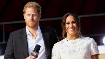 Rebel Wilson susține că Meghan Markle nu este „la fel de caldă” ca „adorabilul” Prinț Harry