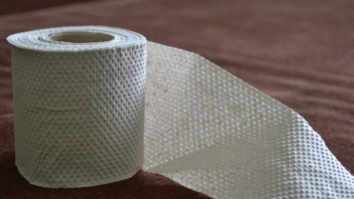 De ce tot mai mulți oameni pun hârtie igienică în frigider? Ideea ciudată pe care mulți oameni încep să o pună în aplicare