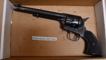 Prima condamnare în procesul Alec Baldwin. Cine a fost acuzat