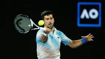 VIDEO. Novak Djokovic, huiduit la Roland-Garros. Gestul care i-a enervat pe fani