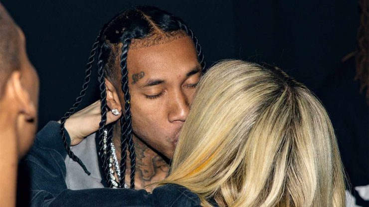 Avril Lavigne „confirmă” relația cu Tyga, fostul iubit al lui Kylie Jenner, după ce au fost văzuți sărutându-se
