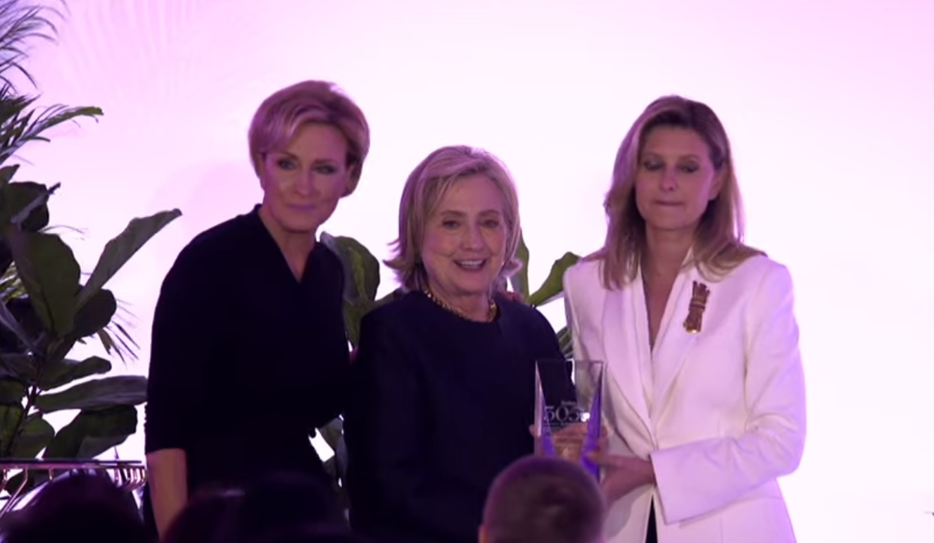 Forbes: Olena Zelenska, prima Doamnă a Ucrainei, a primit premiul „Torch of Freedom”