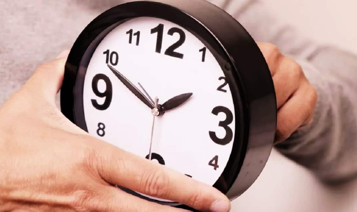 Când se face trecerea la ora de vară și cum ne poate afecta sănătatea