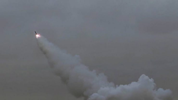 Coreea de Nord lansează rachete submarine înainte de cele mai mari exerciții militare SUA-Coreea de Sud din ultimii ani