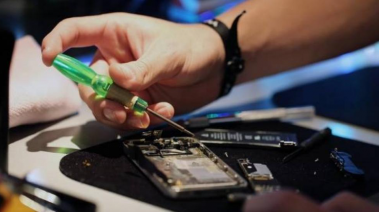 Companiile vor fi obligate să repare produsele electronice până la 10 ani de la vânzare – nou regulament CE