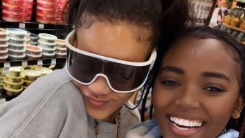 VIDEO. Rihanna s-a oprit în supermarket pentru o „conversație autentică” cu o fană. Află ce au discutat