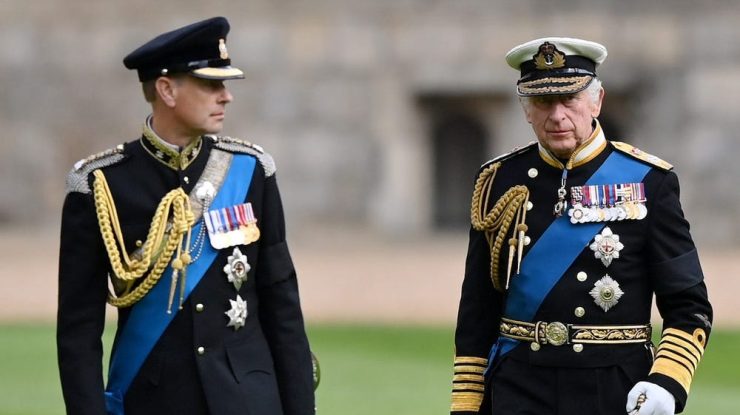 Regele Charles i-a acordat prințului Edward titlul de Duce de Edinburgh