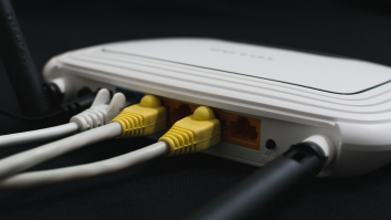 Locația perfectă pentru routerul WiFi. Ce recomandă experții pentru o conexiune mai bună