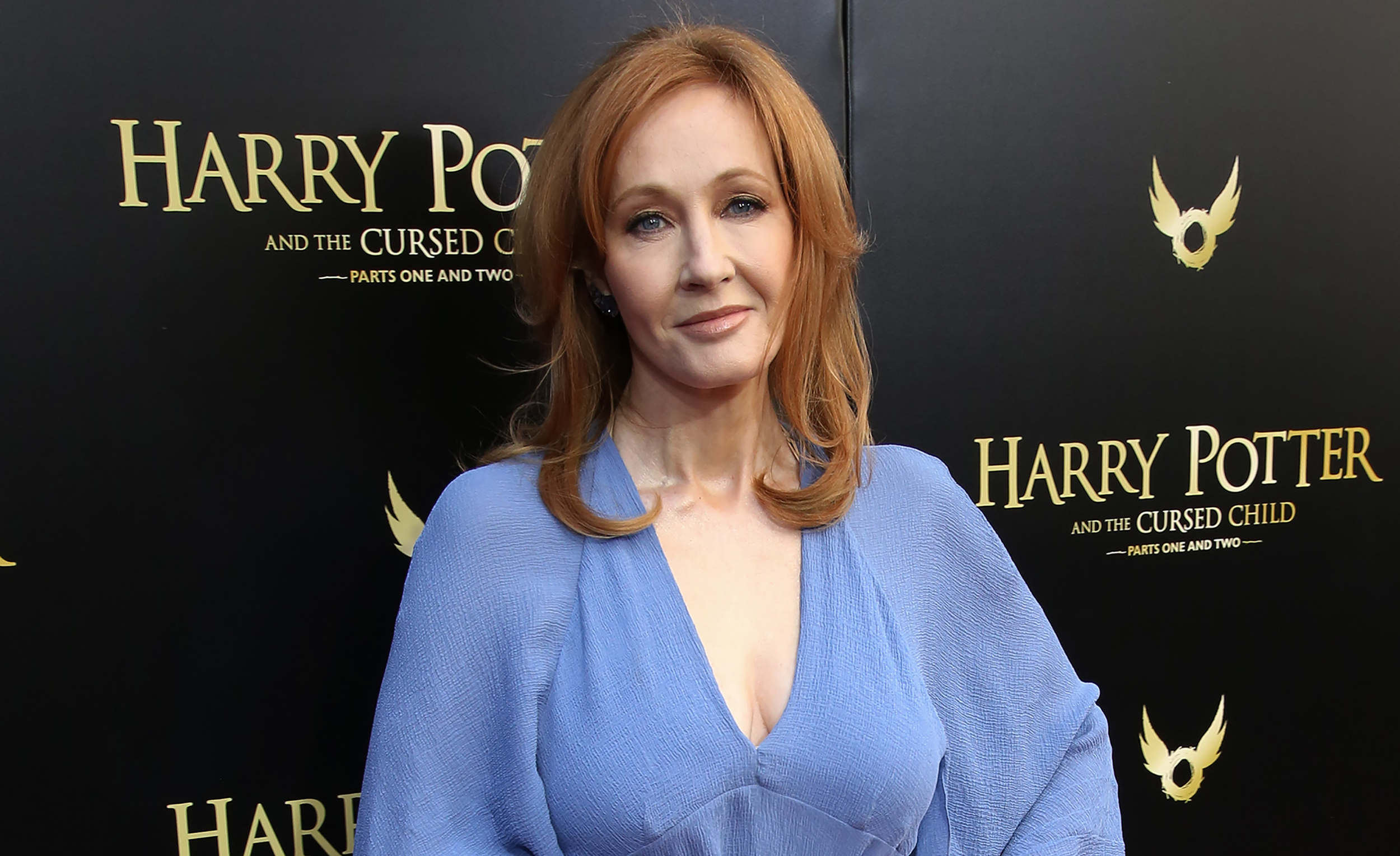 JK Rowling spune că a fost hărțuită pe un forum despre Harry Potter pe care s-a înscris sub un pseudonim