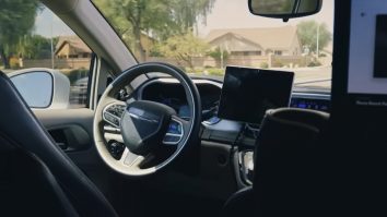 VIDEO. În mai multe orașe din SUA circulă deja taxiuri fără șofer. Iată cum arată și cum decurge o cursă