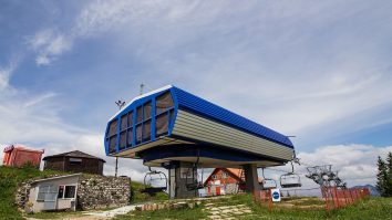 Aventură la înălțime: Telescaunul din Predeal îți oferă o experiență unică în inima naturii!