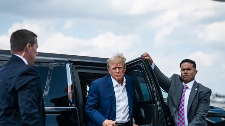 Daily Mail: Donald Trump nu va fi pus sub acuzare în această săptămână
