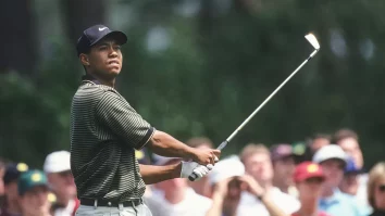 Cu cât a fost vânduta mingea de golf a lui Tiger Woods de la Masters 1997