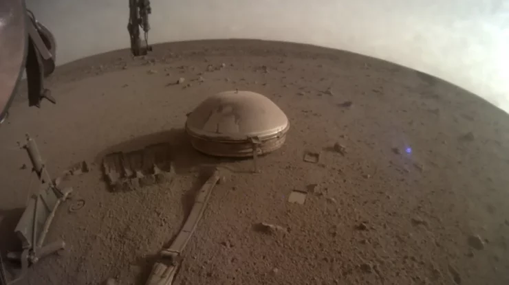 NASA detectează primele unde seismice pe Marte. Acestea călătoresc prin centrul planetei