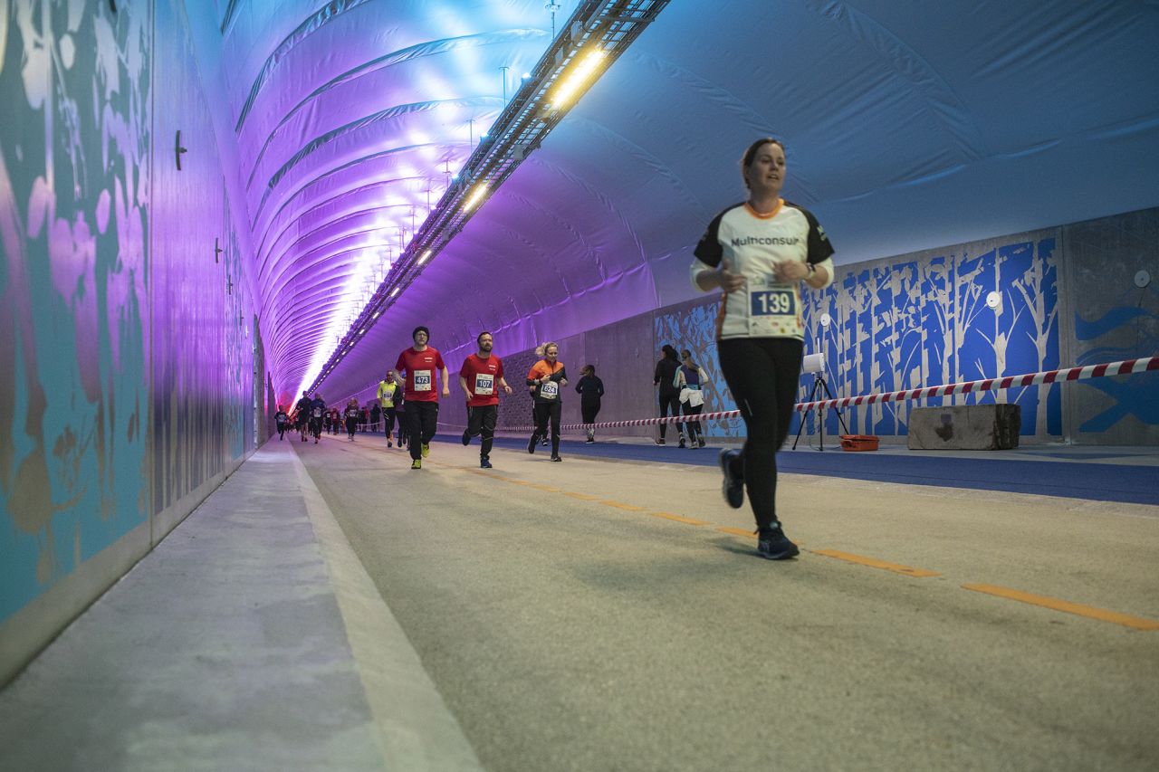 FOTO. În Norvegia s-a deschis „cel mai lung tunel pentru bicicliști din lume”. Cât a costat proiectul