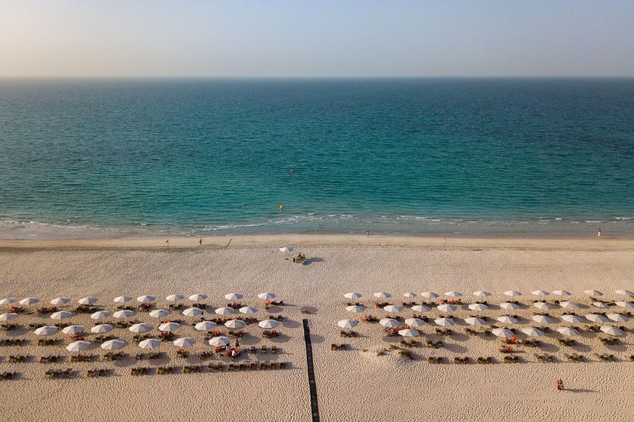 FOTO. Saadiyat: „Insula fericirii” din Abu Dhabi. Iată ce poți vizita