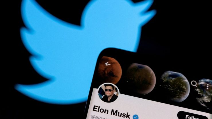 Twitter adaugă bifă la conturile celebrităților decedate. Ce lege încălcă aceasta mișcare