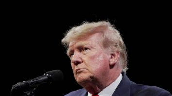 Donald Trump pune inculparea istorică pe seama „nebunilor” și „perverșilor” de stânga