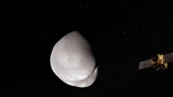 Deimos, luna planetei Marte, a fost fotografiată de la mică distanță. Imaginile schimbă ipotezele privind originea satelitului