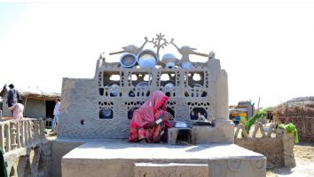 Prima femeie arhitect din Pakistan, câștigă medalia de aur RIBA 2023: „Rolul unui arhitect ar trebui să fie mai mult unul de activist”