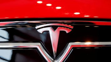 Proces pentru sistemul Autopilot de la Tesla: „Nu a pretins niciodată că este pilot automat”