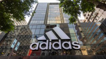 Adidas, dată în judecată de investitori. Aceștia susțin că firma știa despre comportamentul problematic al lui Kanye West de mulți ani