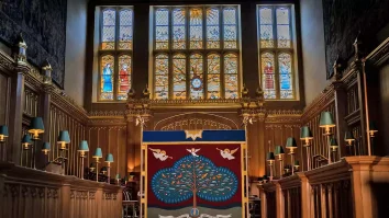 Partea secretă și sacră a încoronării va fi ascunsă sub un paravan artizanal. Ce se va întâmpla în acele momente la ceremonie