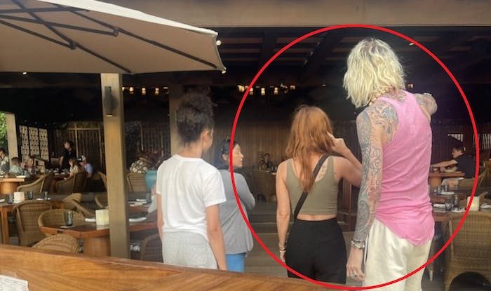 Machine Gun Kelly și Megan Fox au fost văzuți în vacanță împreună, în ciuda zvonurilor de despărțire