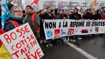 Sindicatele din Franța nu renunță. Liderii vor organiza o zi de greve după eșuarea discuțiilor cu premierul